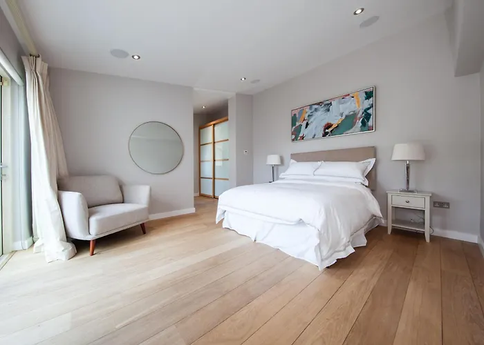 Dom wakacyjny Aviva Stadium- Sleeps6- Kingbeds- Offstreetparking